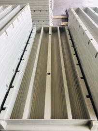 Подносы случаев каркаса стержня кабеля 1070×385×10 Мм пластиковые покрывают/крышка коробки